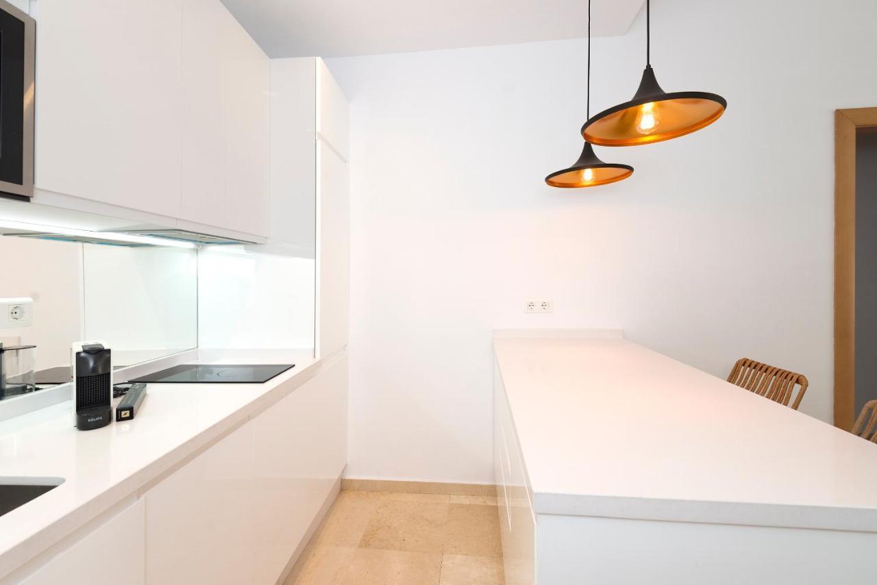 Marbella Orange Square Apartment Bagian luar foto